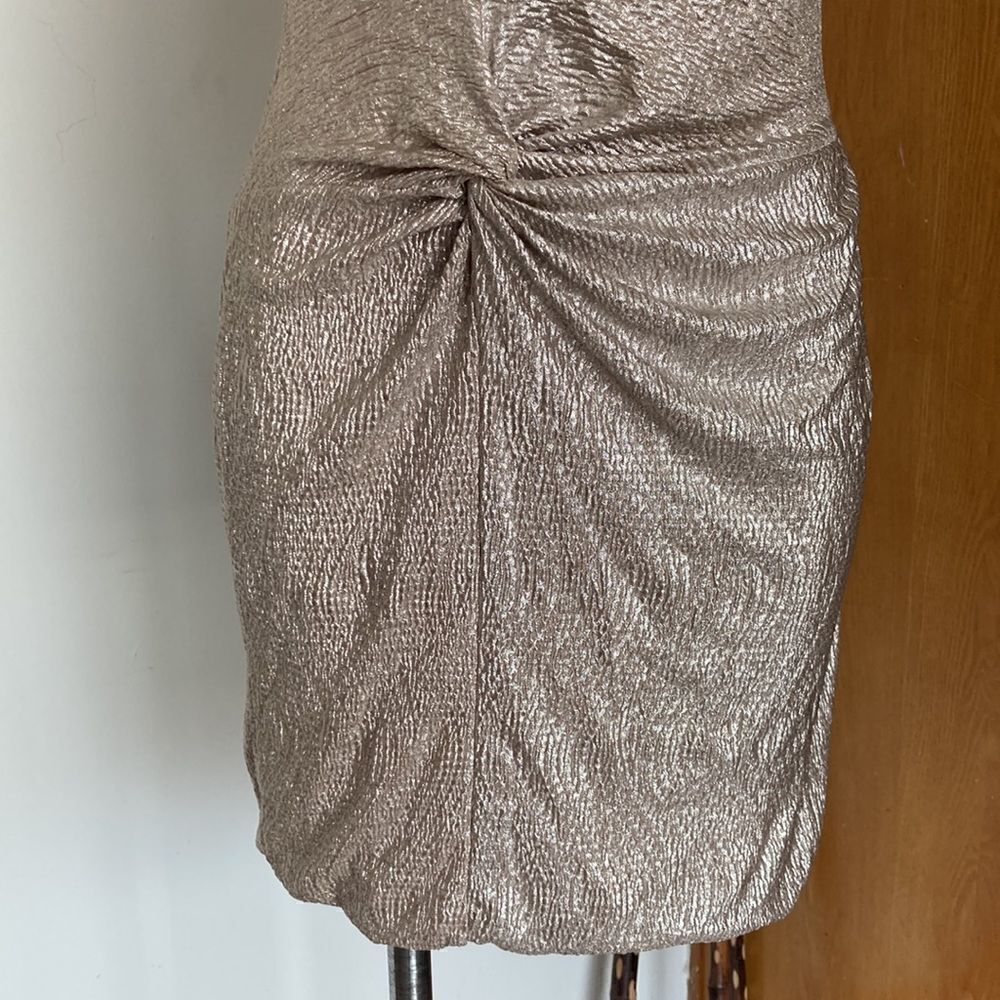 Dress    - Picture 8 of 15